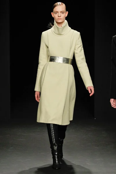 Look 14